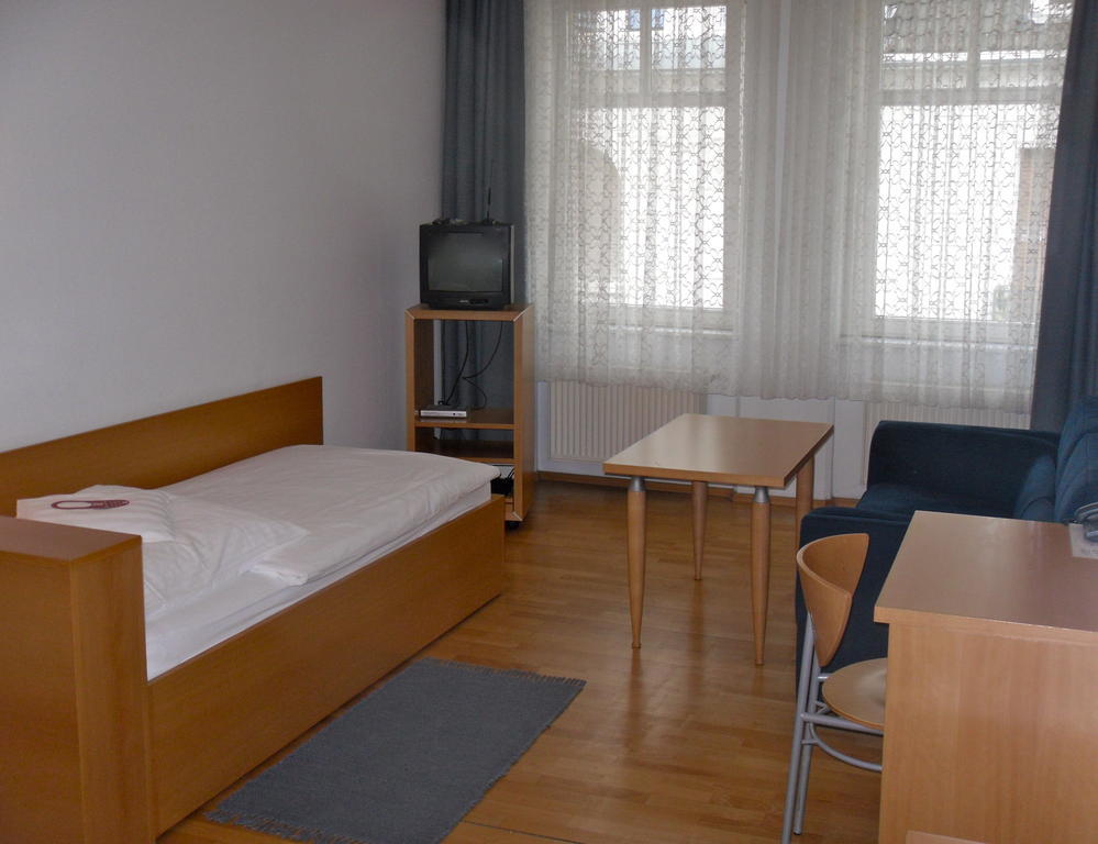 Hotel Zum Scheppen Eck Wiesbaden Quarto foto
